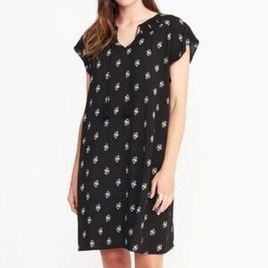 Old navy black and white ditsy floral flutter sleeve dress size XS